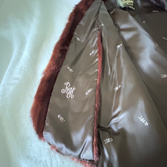 Vintage Fur Salon Stripling's Cape Fur Brown w/ Collar Arm Holes and Shoulder - Picture 10 of 13